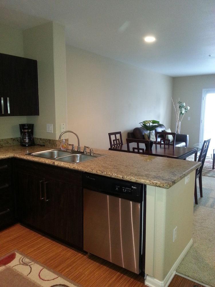 In Little Italy, Close To Gaslamp & The Convention Center * San Diego